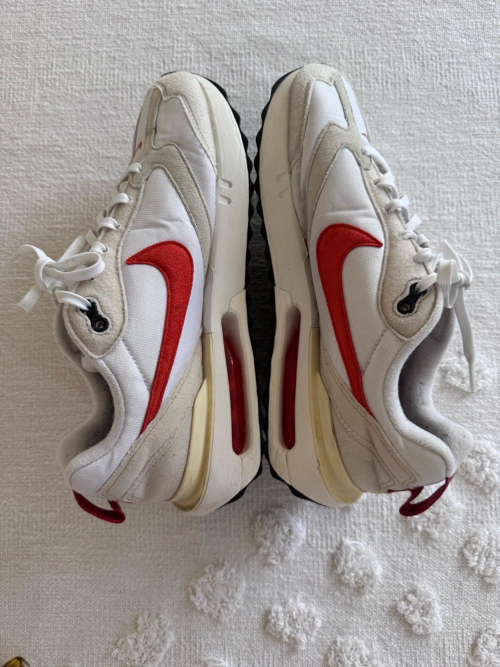 Nike
Women's Air Max Dawn Casual Sneakers SZ 9
OB1